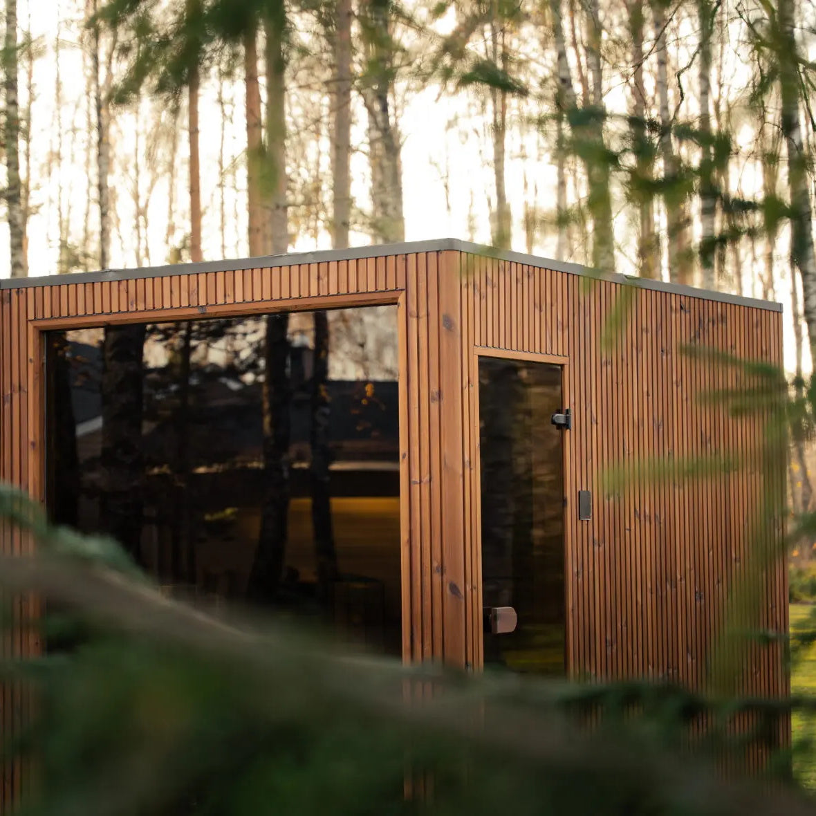 Celsium 6-Person Jonas Grand Outdoor Sauna