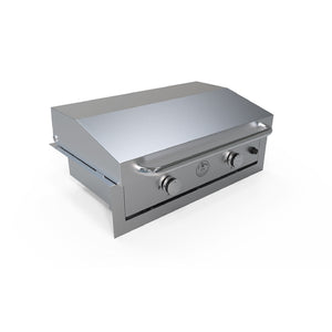Le Griddle-2 burner gas - Stainless steel, Removable stainless steel griddle plate, Ventilation grill, curved tray with safety valve and thermocouple - close - in a white background isometric view