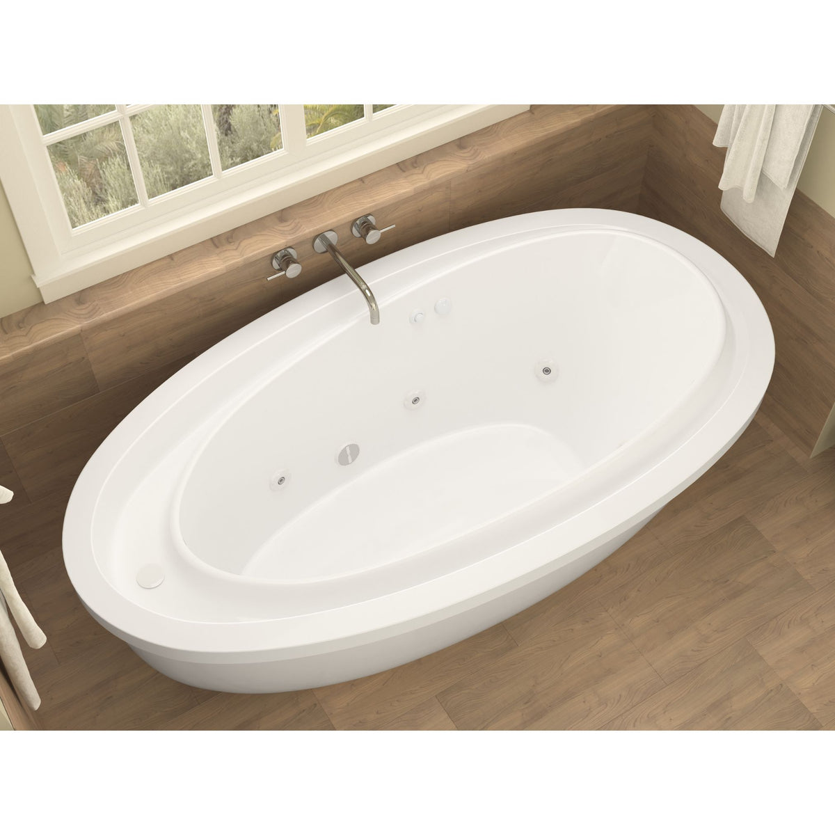 Atlantis Whirlpools Breeze 38 x 71 Oval Freestanding Bathtub 3871B