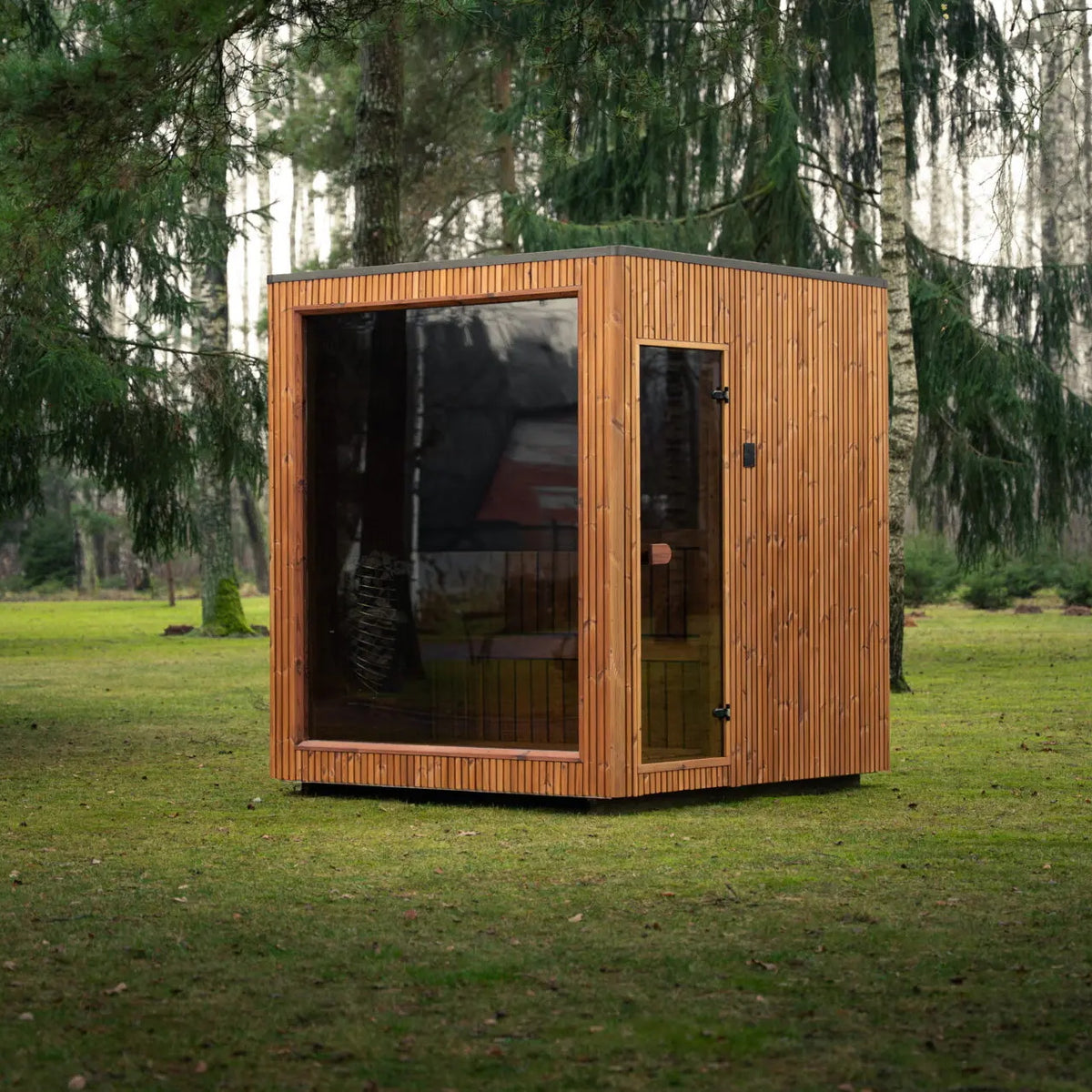 Celsium 4-Person Jonas Classic Outdoor Sauna