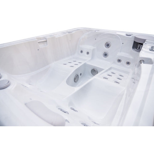 Luxury Spas Largo 3 Person Spa M-02