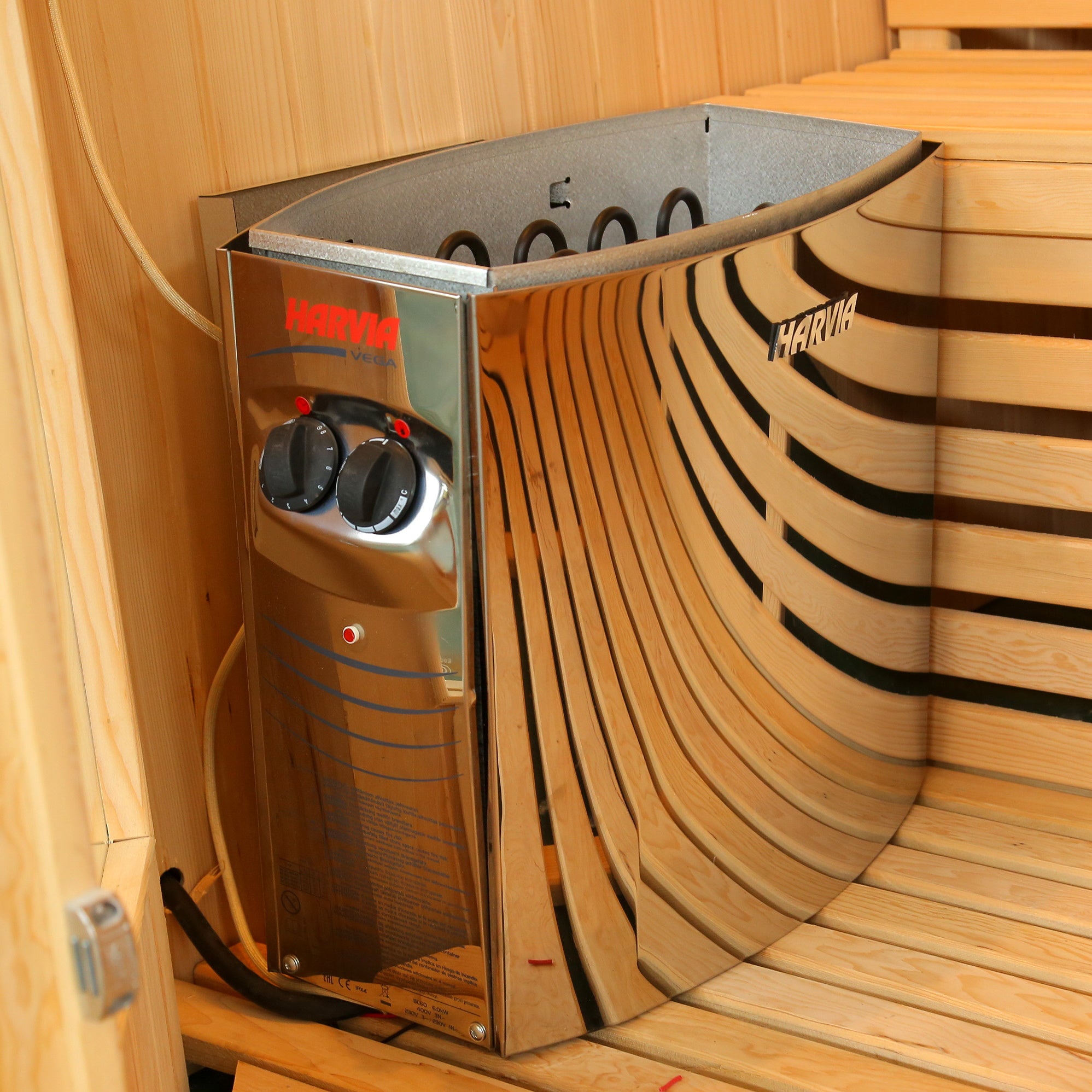SunRay Sauna Baldwin 2 Person Traditional Sauna - Canadian Hemlock Construction with tempered glass door, Hygrometer/Sand Timer, Cask and Spoon - Isometric view - HL200SN